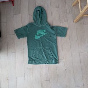 Nike short-sleeve sweater with hoodie, size: M, color: light teal.